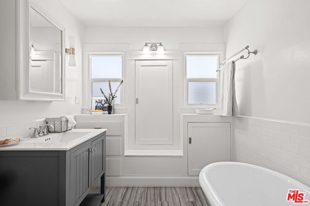 Bathroom, Interior, Wood Texture Flooring