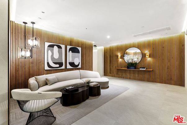 Interior, Living room, Pendant Lights, Recessed Lighting
