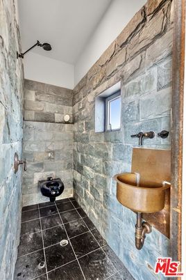 Bathroom, Interior, Stone Walls