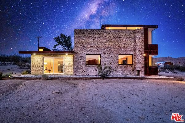 Exterior, Facade, Brick Facade, Modern