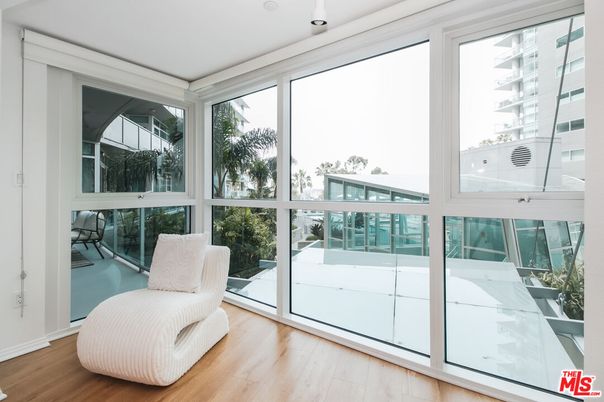 Interior, Sun Room, Wood Texture Flooring