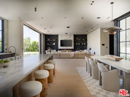 Dining room, Interior, Living room, Pendant Lights, Recessed Lighting, Wood Texture Flooring
