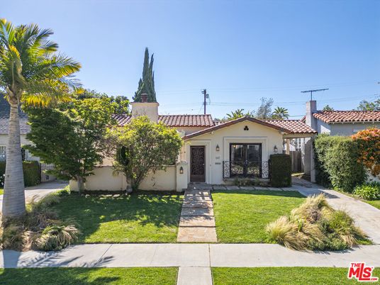 Backyard, Exterior, Facade, Spanish Mediterranean