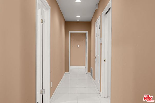 Interior, Recessed Lighting