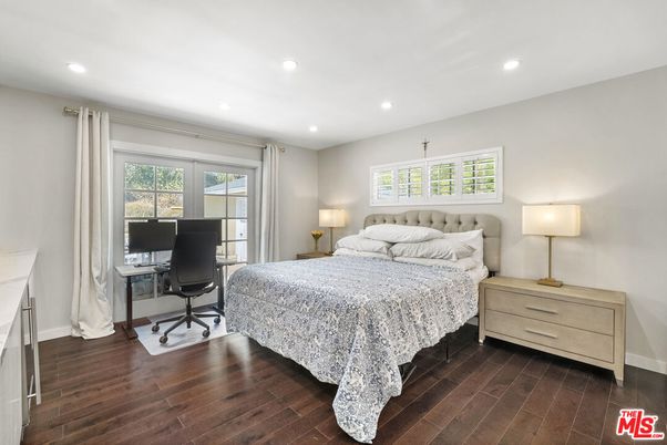 Bedroom, Home Office, Interior, Recessed Lighting, Wood Texture Flooring