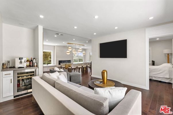 Bedroom, Dining room, Interior, Living room, Pendant Lights, Recessed Lighting, Wood Texture Flooring