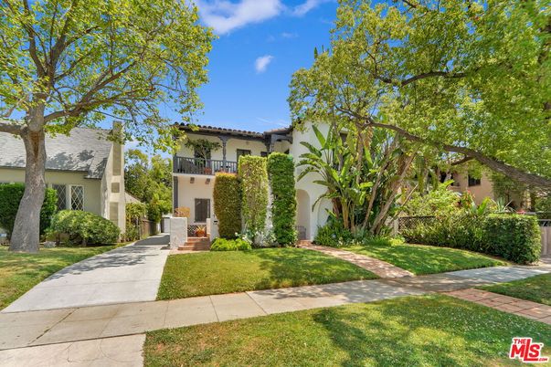 Backyard, Exterior, Facade, Spanish Mediterranean