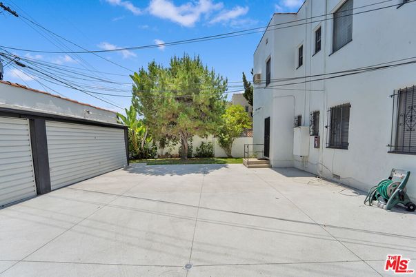 Backyard, Detached Garage, Exterior