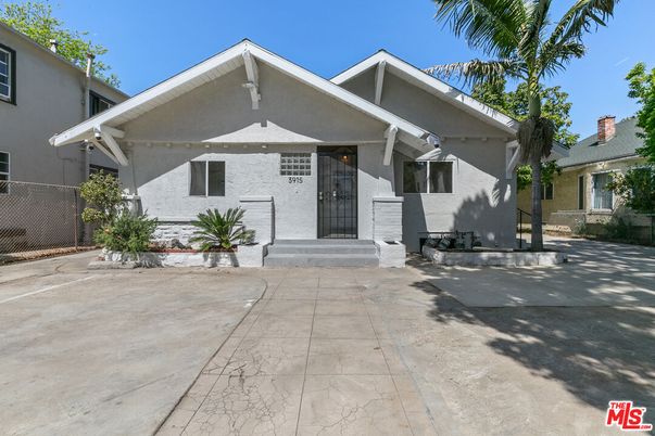 Exterior, Facade, American Craftsman