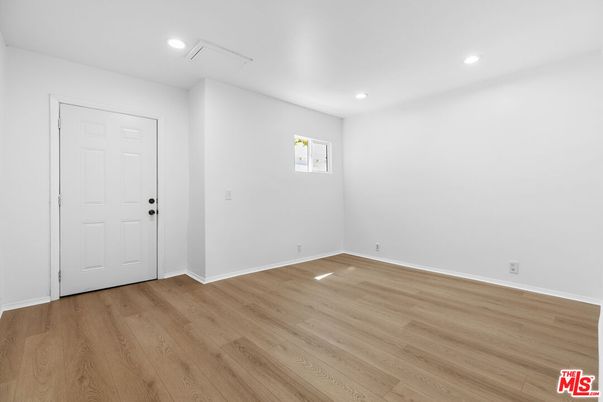 Empty room, Interior, Recessed Lighting, Wood Texture Flooring