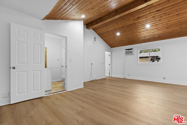 Empty room, Interior, Recessed Lighting, Wooden Beams, Wooden Ceilings, Wood Texture Flooring