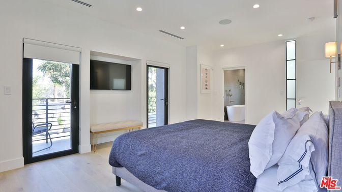 Bathroom, Bedroom, Interior, Recessed Lighting, Wood Texture Flooring