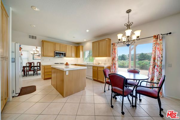 Chandelier, Dining room, Interior, Kitchen, Recessed Lighting