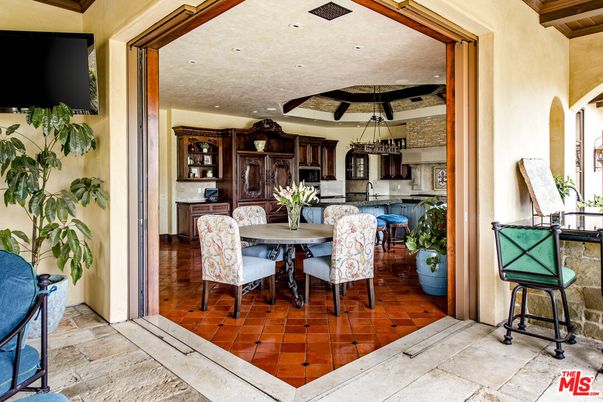 Dining room, Interior, Kitchen, Pendant Lights, Recessed Lighting