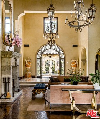 Chandelier, Fireplace, Interior, Living room