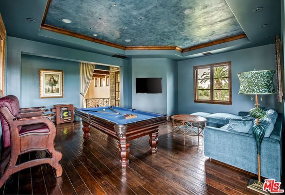 Billiard Table, Game Room, Interior, Recessed Lighting, Wood Texture Flooring