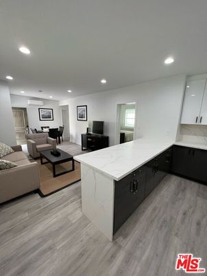 Interior, Kitchen, Living room, Recessed Lighting, Wood Texture Flooring