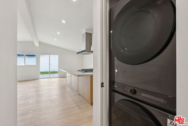 Interior, Recessed Lighting, Utility Closets, Washer, Wood Texture Flooring
