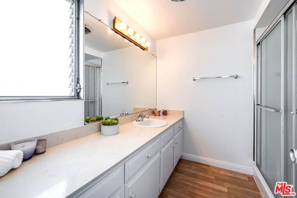 Bathroom, Dual Sink Vanities, Interior, Wood Texture Flooring