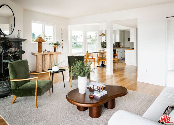 Dining room, Interior, Kitchen, Living room, Pendant Lights, Wood Texture Flooring