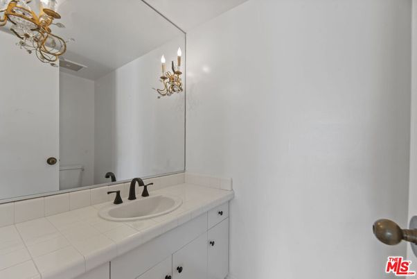 Bathroom, Interior, Tile Countertops