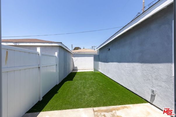 Backyard, Exterior