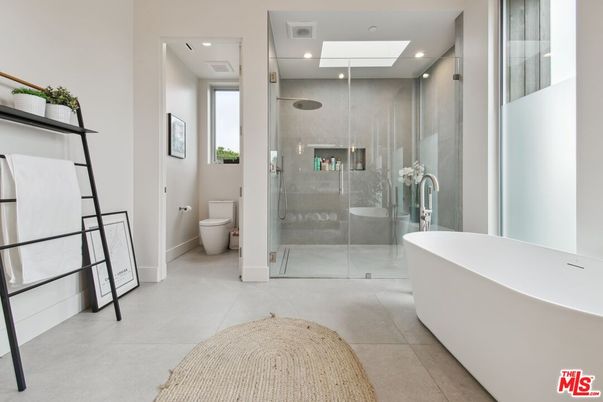 Bathroom, Free Standing Baths, Glass Shower, Interior, Recessed Lighting