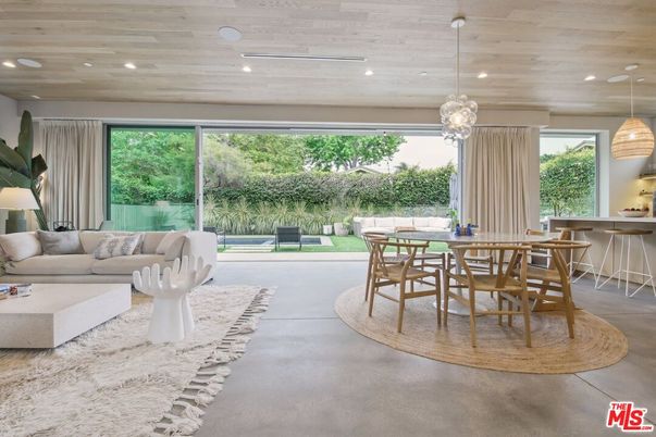 Dining room, Interior, Living room, Pendant Lights, Recessed Lighting, Wooden Ceilings
