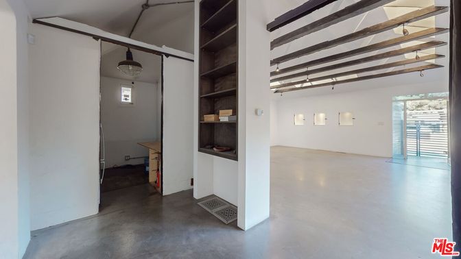 Interior, Wooden Beams