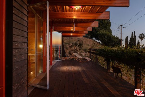 Exterior, Wood Texture Flooring