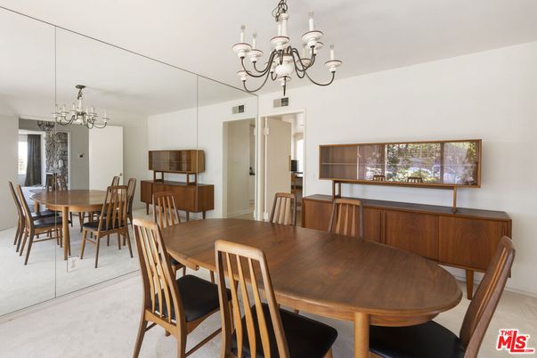 Chandelier, Dining room, Interior