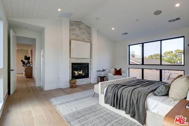 Bedroom, Fireplace, Interior, Recessed Lighting, Wood Texture Flooring