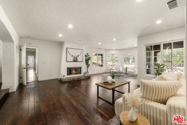 Fireplace, Interior, Living room, Recessed Lighting, Wood Texture Flooring