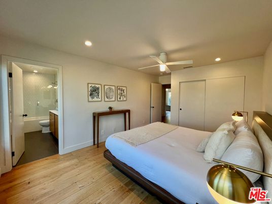 Bathroom, Bedroom, Interior, Recessed Lighting, Wood Texture Flooring
