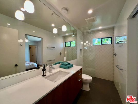 Bathroom, Glass Shower, Interior, Pendant Lights, Recessed Lighting