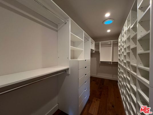 Interior, Recessed Lighting, Walk-in Closets, Wood Texture Flooring
