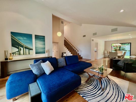 Dining room, Interior, Living room, Pendant Lights, Recessed Lighting, Wood Texture Flooring
