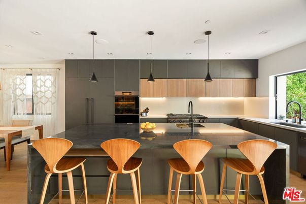 Dining room, Interior, Kitchen, Pendant Lights, Recessed Lighting, Wood Texture Flooring