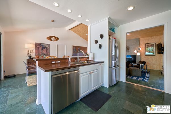 Dining room, Interior, Kitchen, Pendant Lights, Recessed Lighting, Stainless Steel Appliances