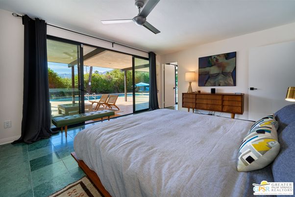 Bedroom, Interior, Water