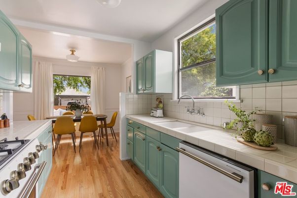 Dining room, Interior, Kitchen, Tile Countertops, Wood Texture Flooring