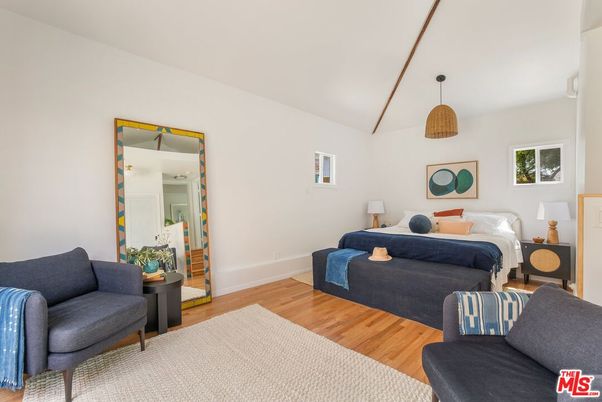 Bedroom, Interior, Pendant Lights, Wood Texture Flooring
