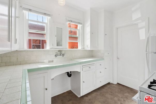 Bathroom, Interior, Tile Countertops