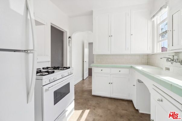 Interior, Kitchen, Tile Countertops