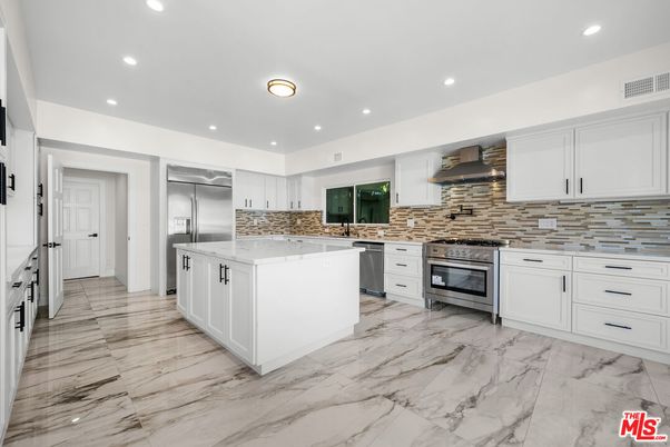 Interior, Kitchen, Marble, Recessed Lighting, Stainless Steel Appliances