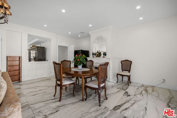 Dining room, Interior, Marble, Recessed Lighting