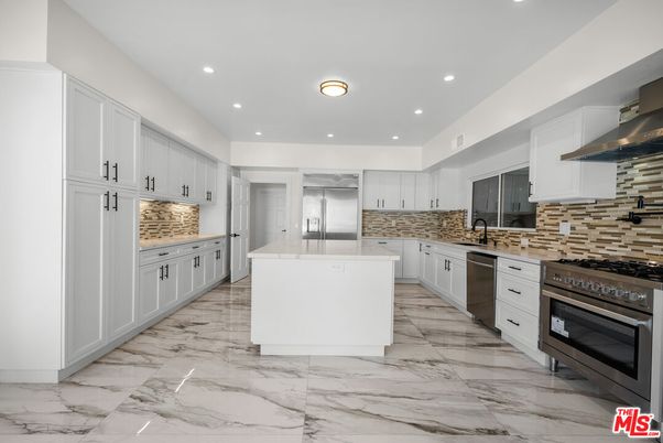 Interior, Kitchen, Marble, Recessed Lighting, Stainless Steel Appliances