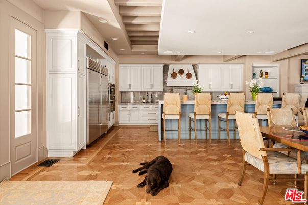 Dining room, Interior, Kitchen, Recessed Lighting, Stainless Steel Appliances, Wood Texture Flooring