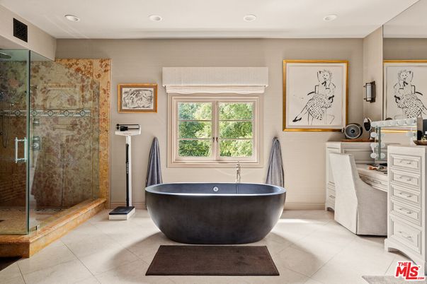 Bathroom, Free Standing Baths, Glass Shower, Interior, Recessed Lighting