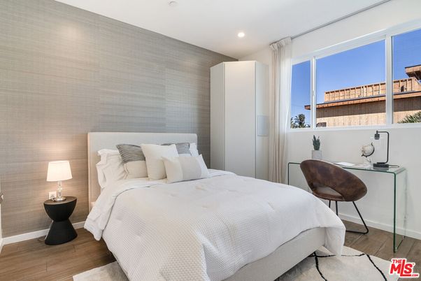 Bedroom, Home Office, Interior, Recessed Lighting, Wood Texture Flooring